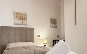 B&B LA VILLA Rozzano - HUMANITAS - FORUM ASSAGO - MILANO FIORI - IEO - MILAN DESIGN WEEK 2026